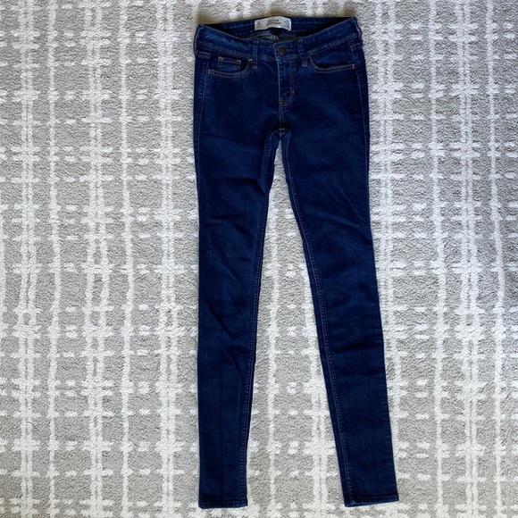 •Hollister• Super Skinny Jean - Picture 2 of 16